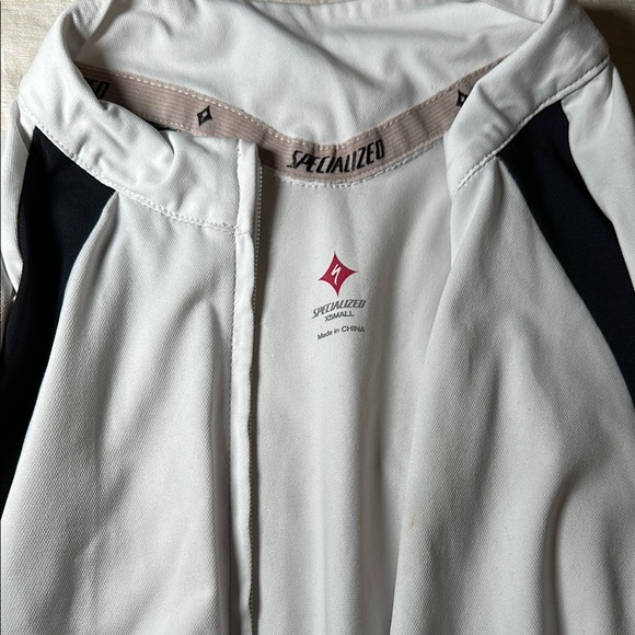 Specialized Women's White Ski Jacket with Black Accents - Picture 2 of 4